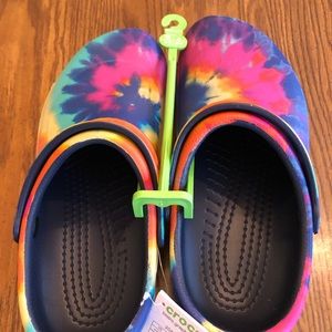 CROCS TIE DYE BISTRO GRAPHIC - Brand New